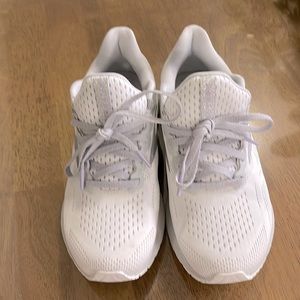 Brooks brand running shoes worn a handful of times too small for me